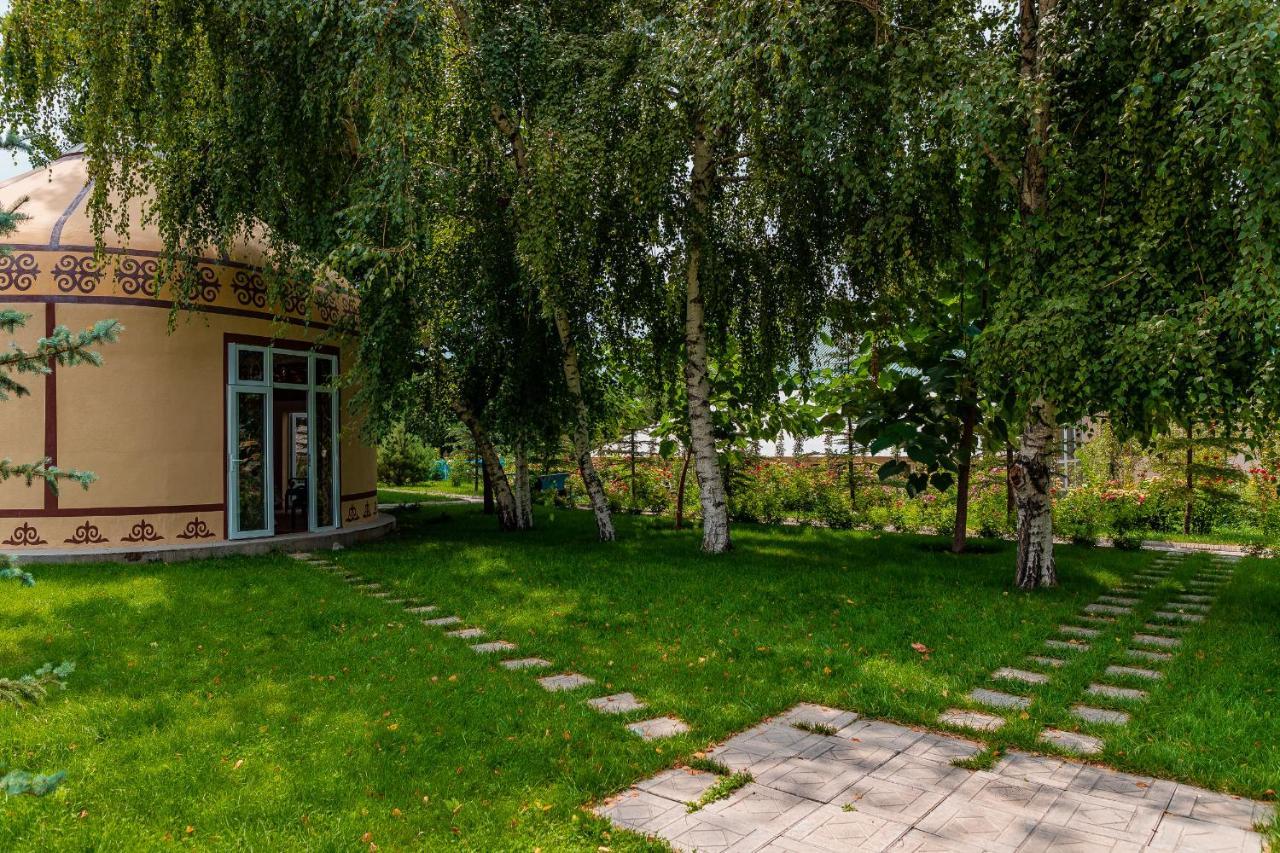 Gоlden Dragon Villa Hotel Bichkek Extérieur photo