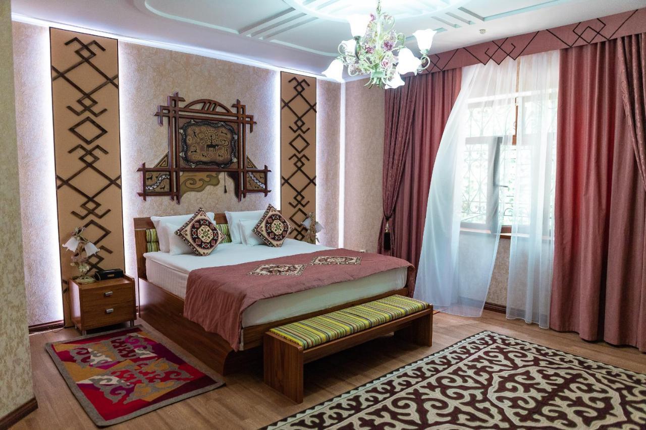 Gоlden Dragon Villa Hotel Bichkek Extérieur photo